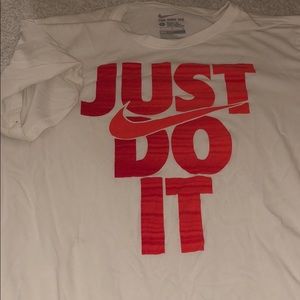 men’s Nike tshirt